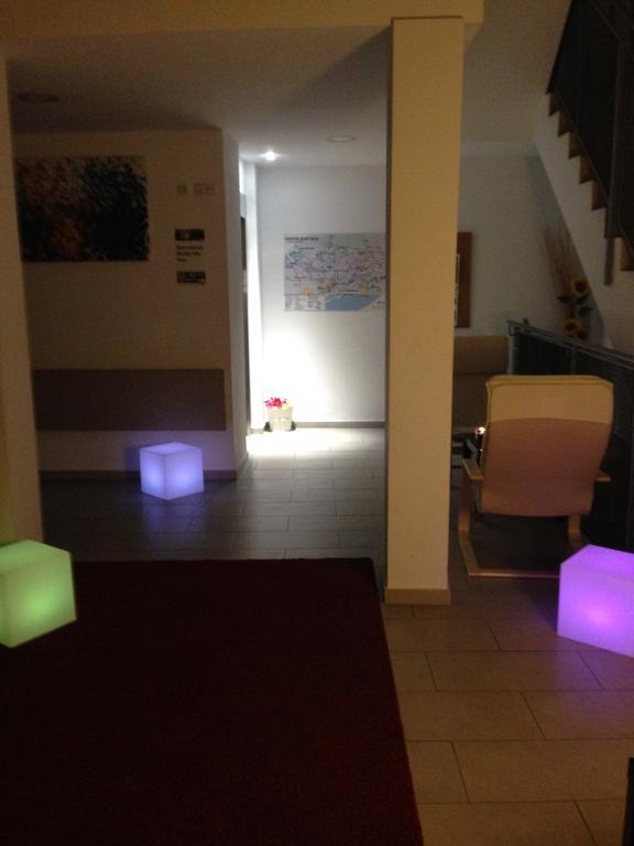 Hostelscat Barcelona Eksteriør bilde