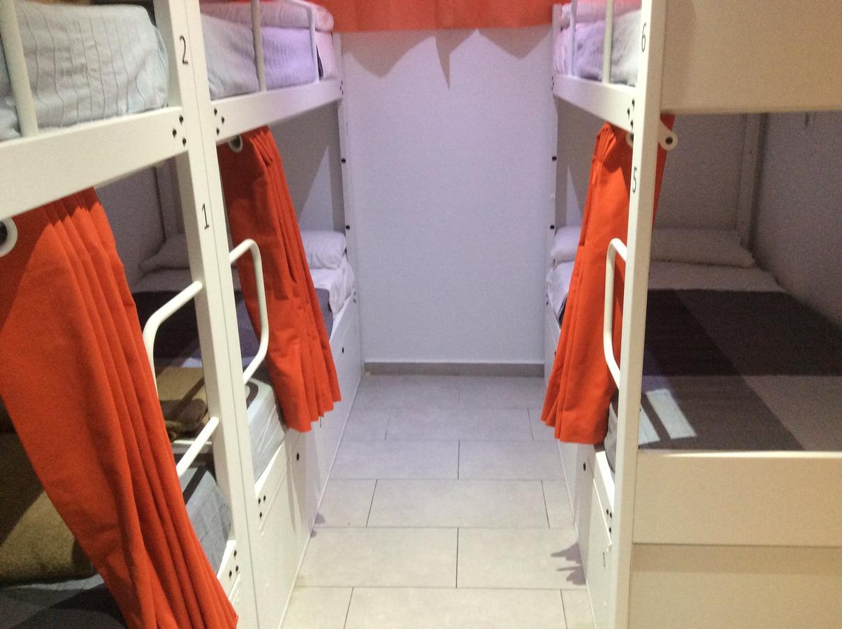 Hostelscat Barcelona Eksteriør bilde