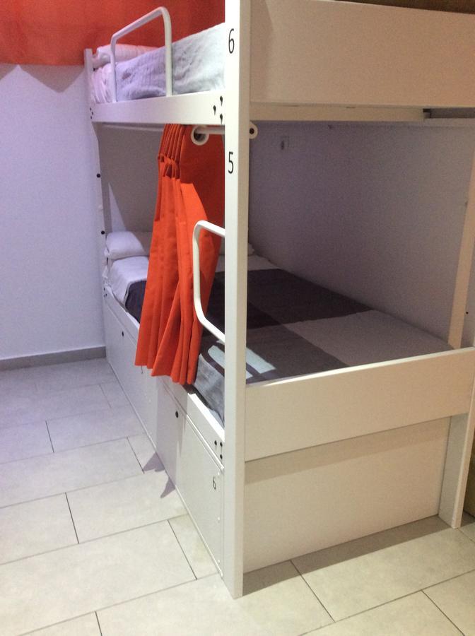 Hostelscat Barcelona Eksteriør bilde