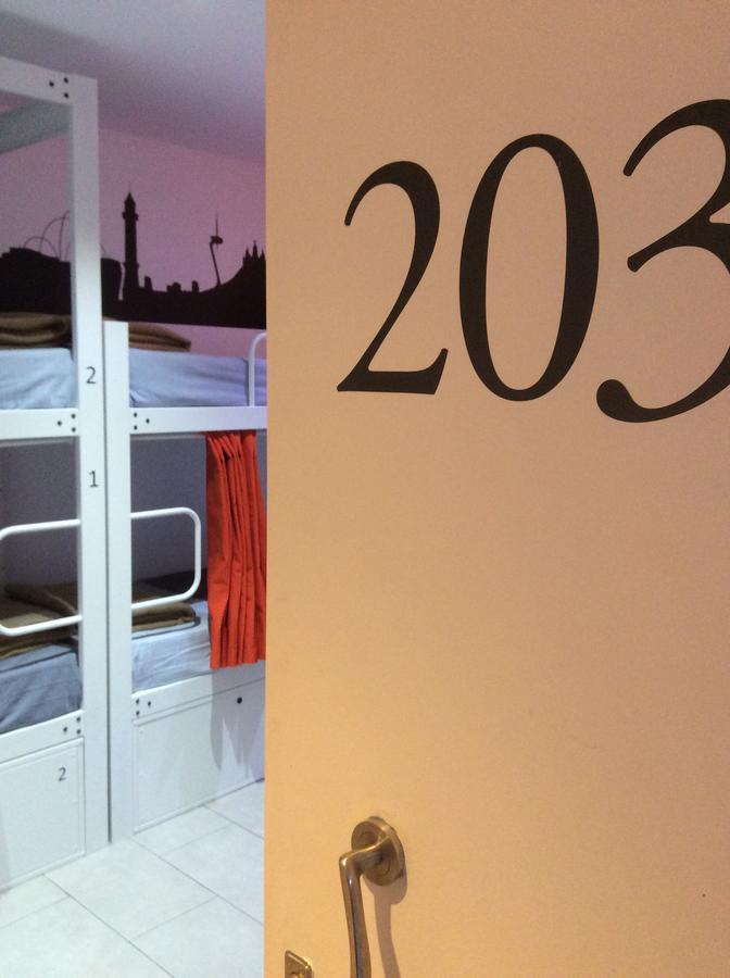 Hostelscat Barcelona Eksteriør bilde